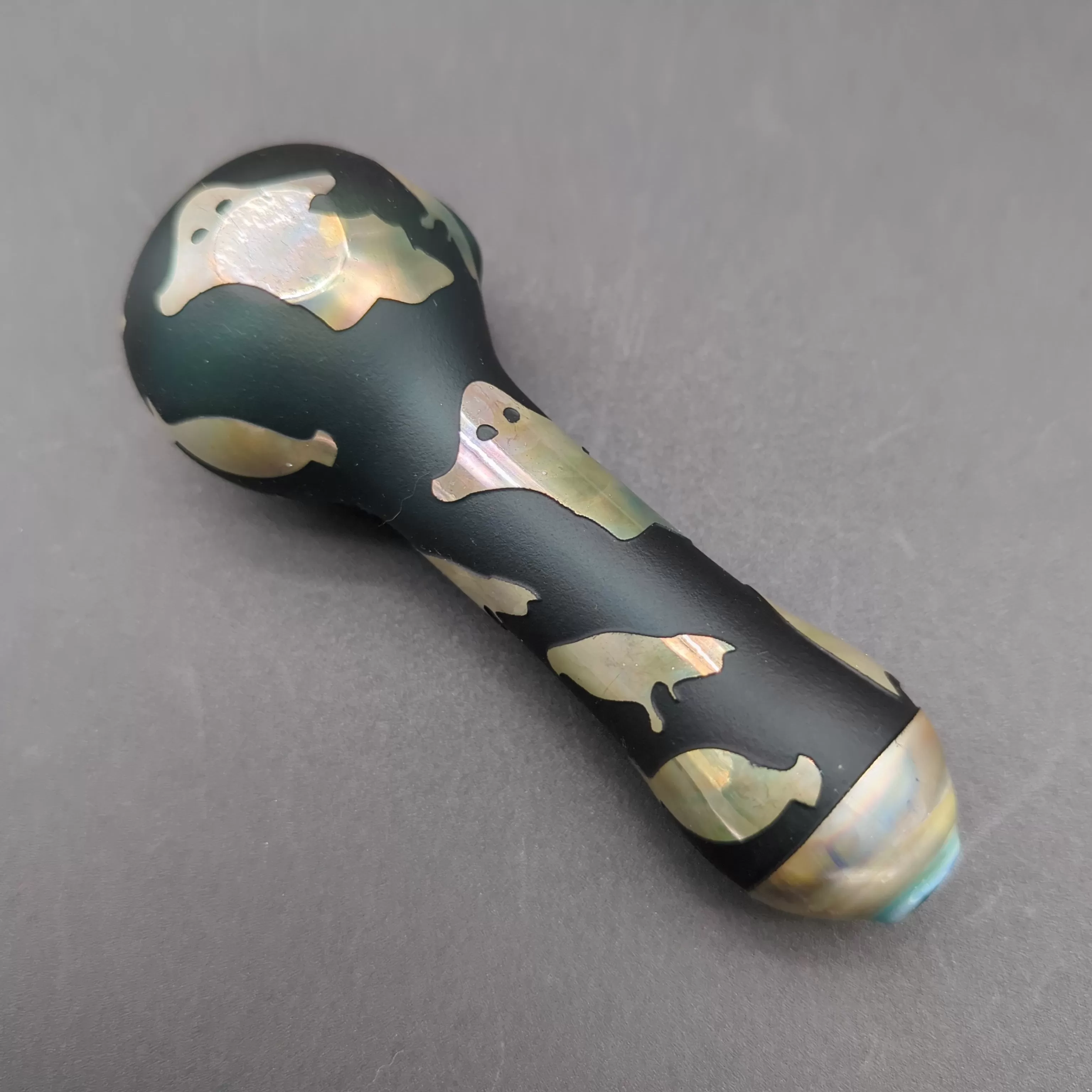 4.3 Metallic Glass Pipe w/ Built in Screen