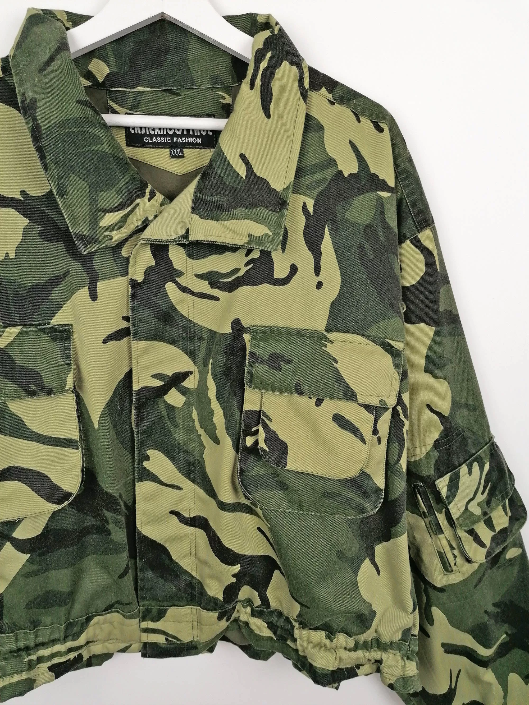 90's Camo Green Oversized Cropped Army Jacket - size XXL