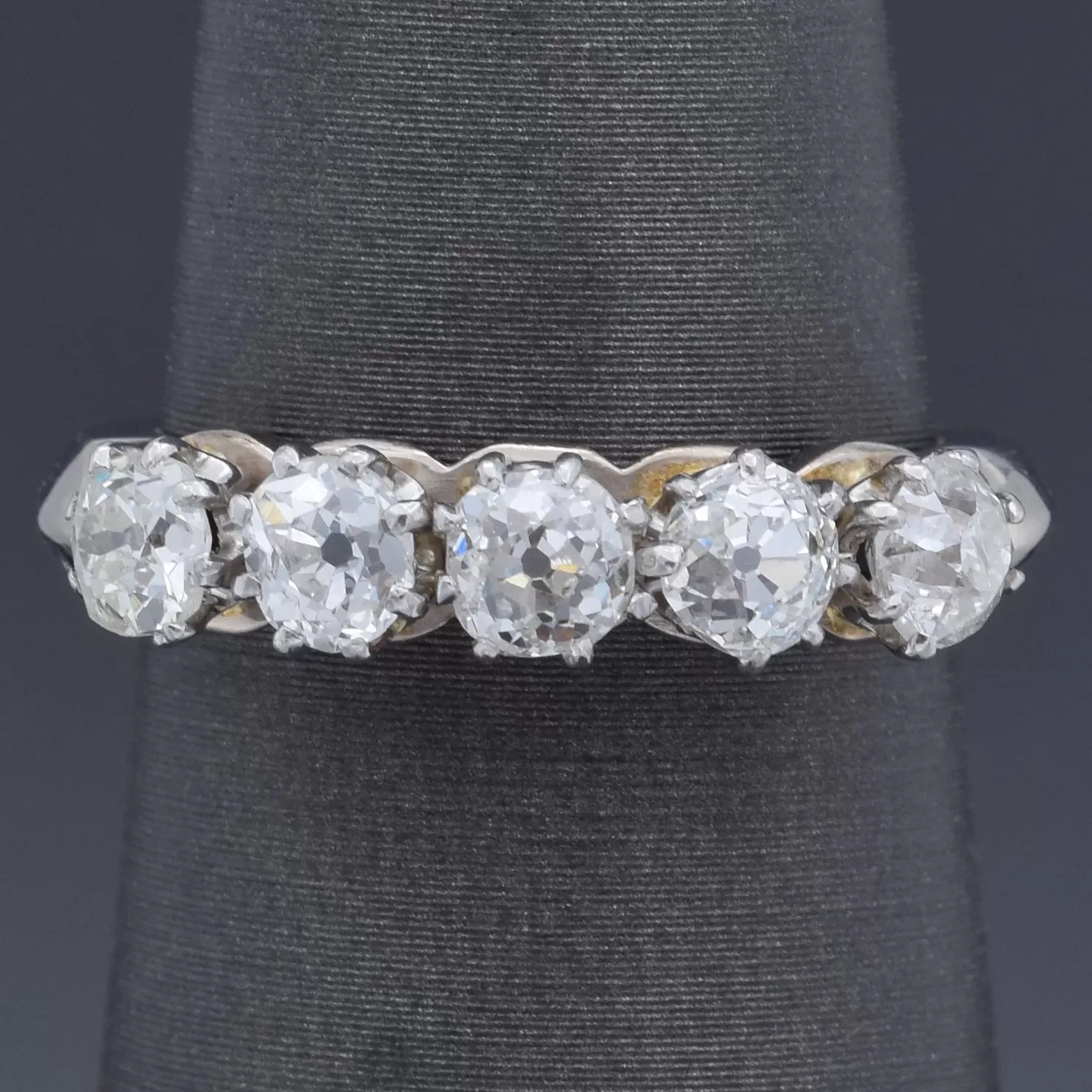 Antique 0.90 TCW Old Mine Cut Diamond 18K White Gold Band Ring Size 5