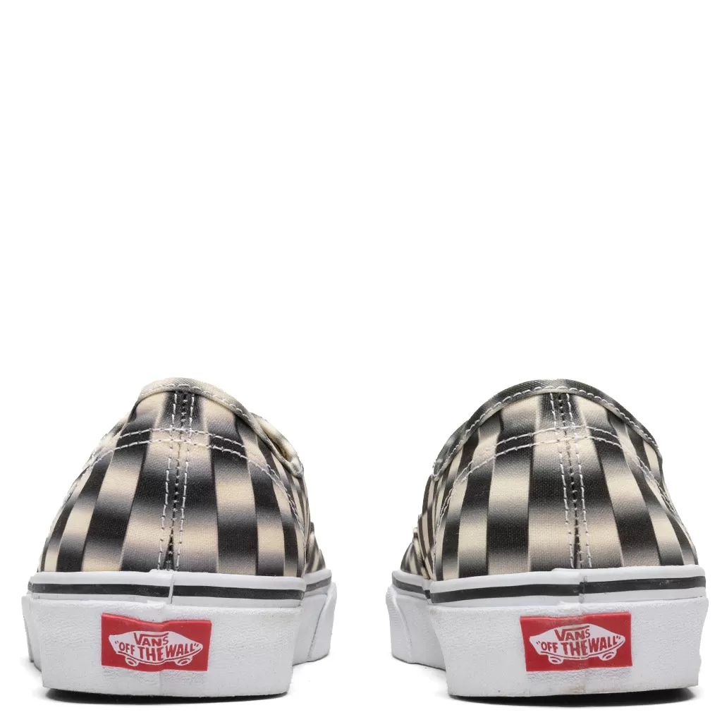 Authentic - Blur Checkerboard Black