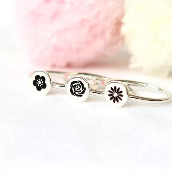 Flower Icon Ring in 925 sterling silver / rose, daisy, cherry blossoms