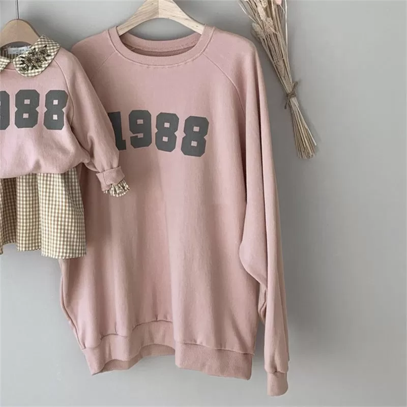 Mommy and Me Solid Color Digital Print Loose Long-sleeved Sweatshirt T-shirt