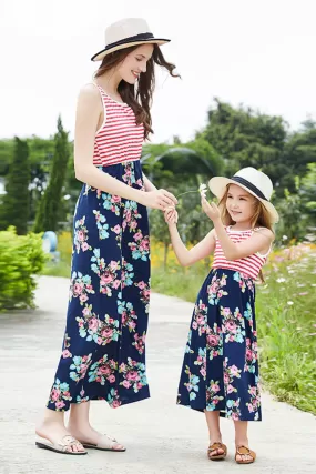 Mädchen gestreiftes, florales, ärmelloses Kleid, Mutter-Tochter-Badebekleidung