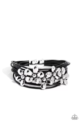 Paparazzi Here Comes the BLOOM - Black Bracelet