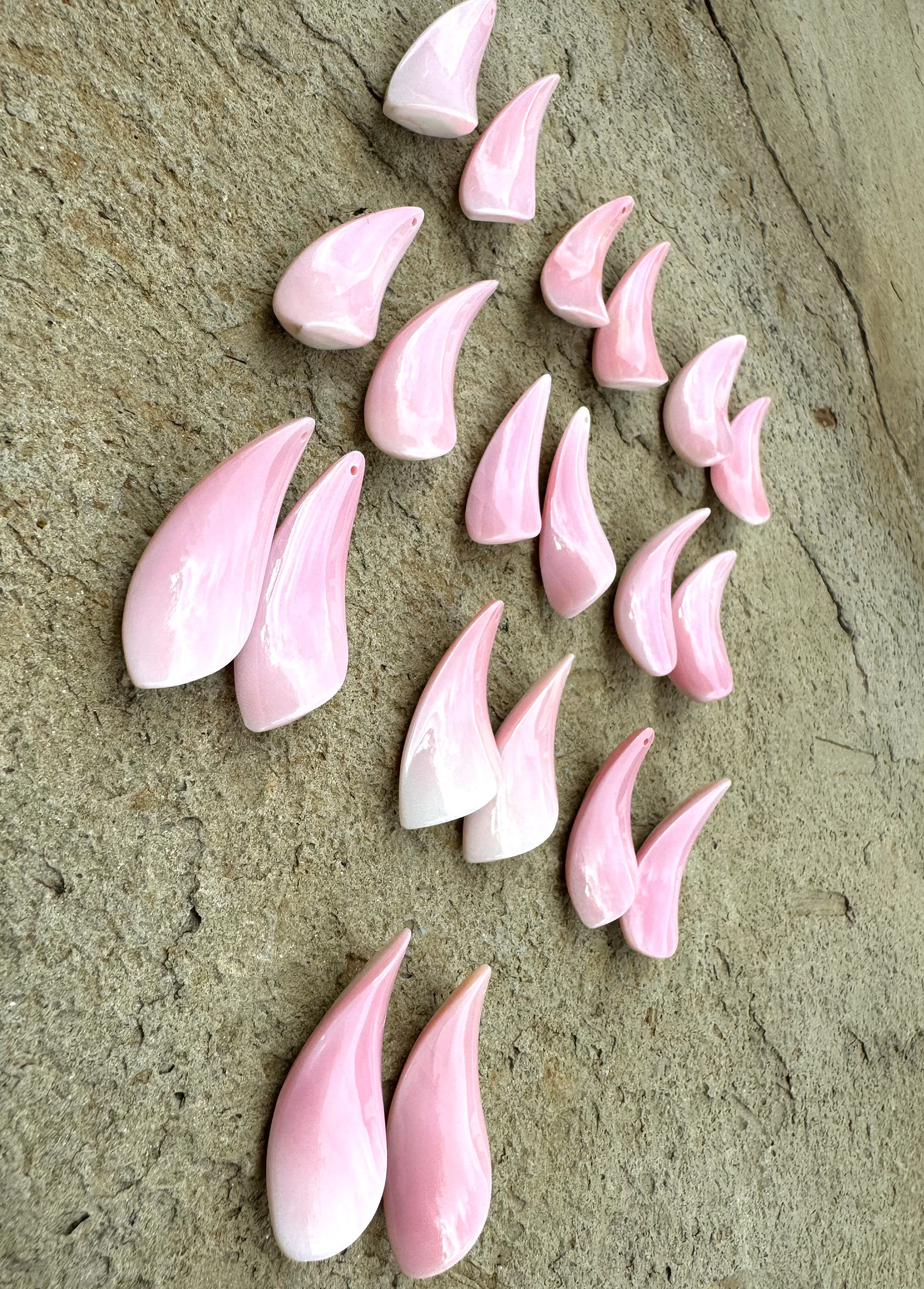 Pink Queen Conch Shell Matching Twist Earring Bead Pairs 16x40mm, One Pair/2 Beads