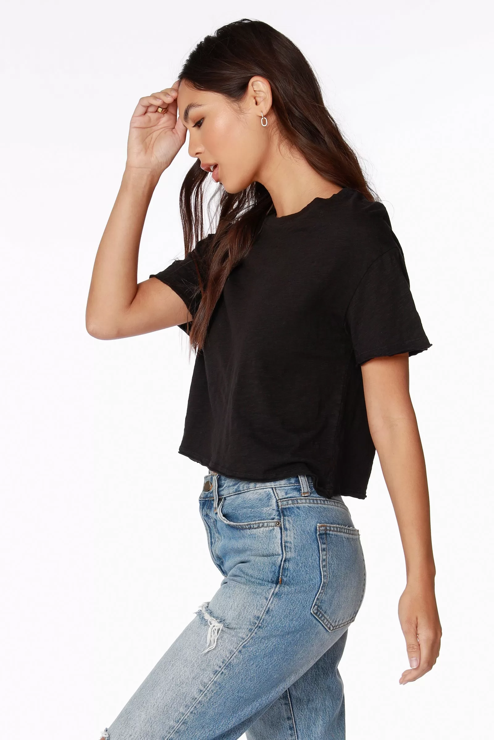 RAW EDGE CROPPED TEE