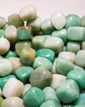 Single Green Aventurine Tumbled Crystal (1 Inch)