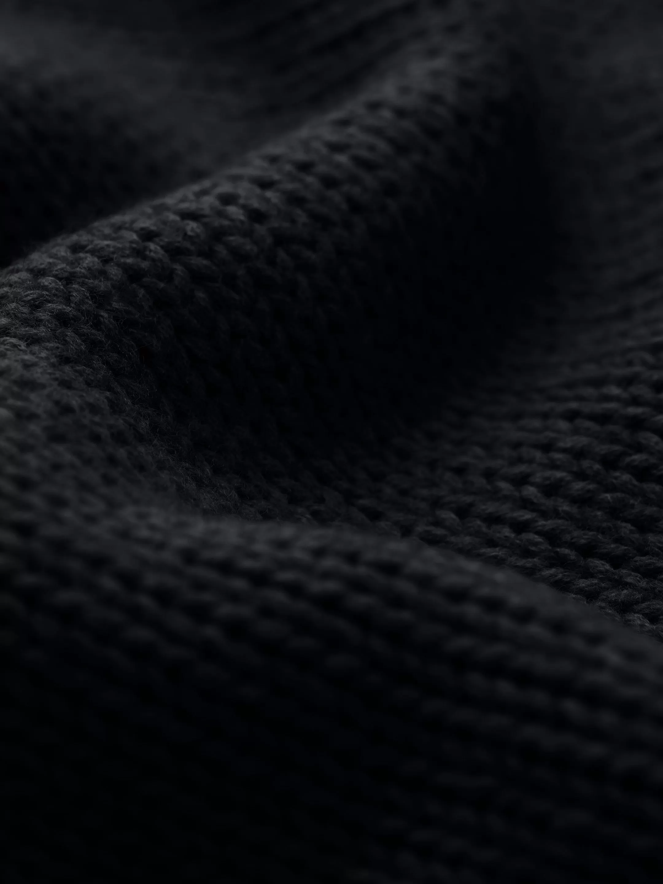 The High Neck - Anthracite Black